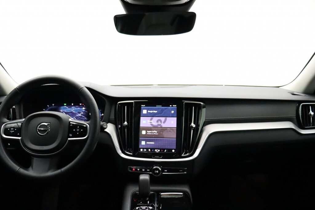 Volvo V60 T8 Ultra Dark Recharge | Plug-In | AWD | Pano | Adaptive cruise - Afbeelding 2