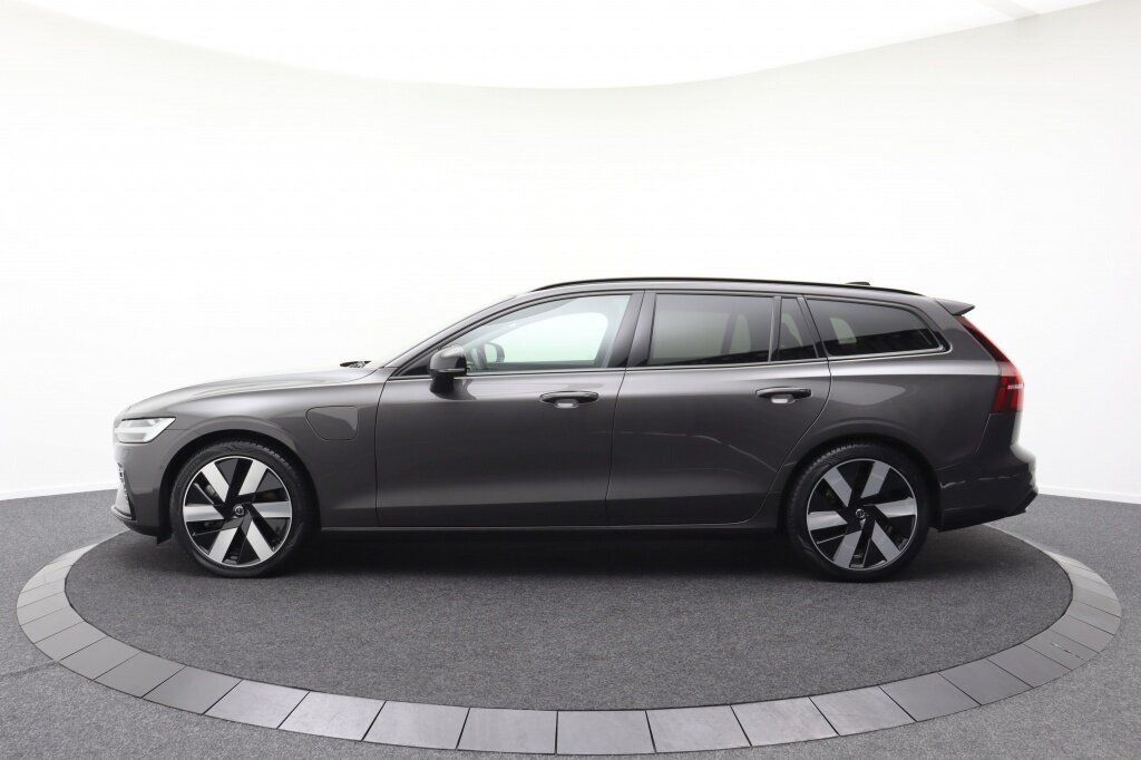 Volvo V60 T8 Ultra Dark Recharge | Plug-In | AWD | Pano | Adaptive cruise - Afbeelding 5