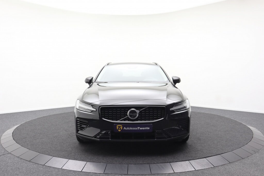 Volvo V60 T6 AWD Plus Dark | Plug-in | Pano | Head-Up | Harman-Kardon - Afbeelding 4