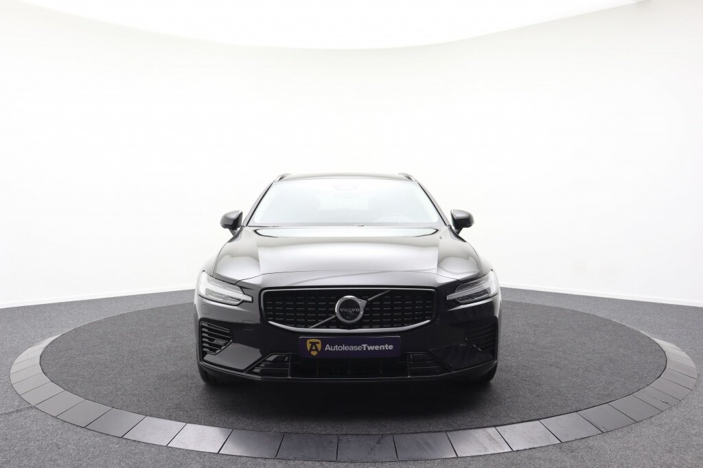 Volvo V60 T6 AWD Plus Dark | Plug-in | Pano | Head-Up | Harman-Kardon - Afbeelding 4