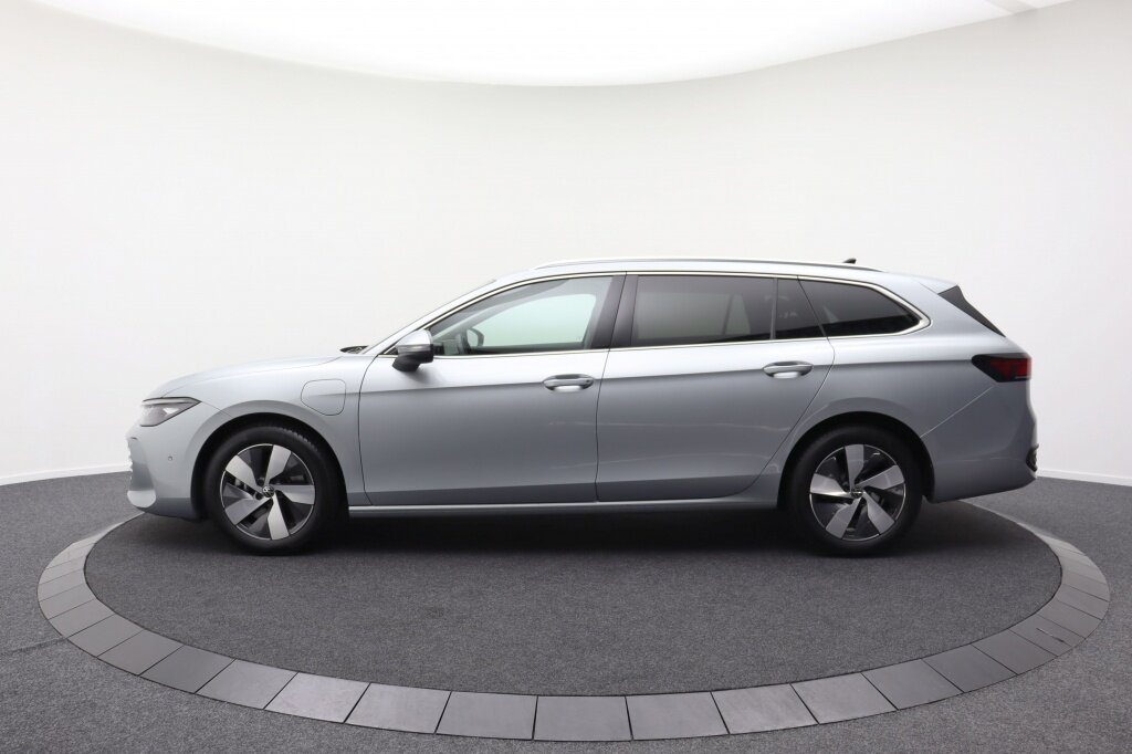 Volkswagen Passat Variant 1.5 TSI Plug-In Business | Adaptive cruise | Elekt. Trekhaak - Afbeelding 5