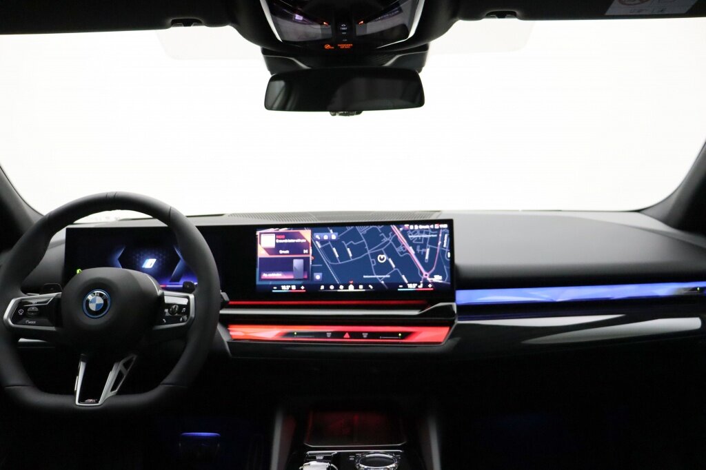 BMW 5 Serie 530e M-Sport | Plug-In | Pano | Bowers & Wilkins - Afbeelding 2