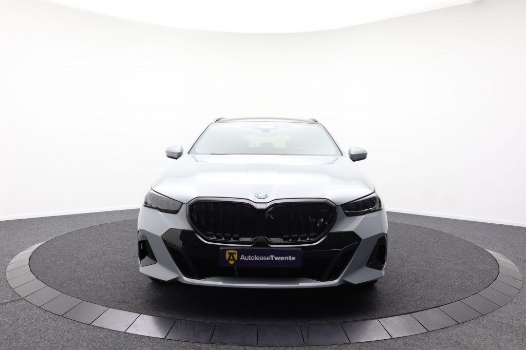 BMW 5 Serie 530e M-Sport | Plug-In | Pano | Bowers & Wilkins - Afbeelding 4