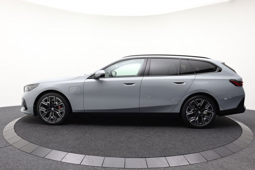 BMW 5 Serie 530e M-Sport | Plug-In | Pano | Bowers & Wilkins - Afbeelding 5