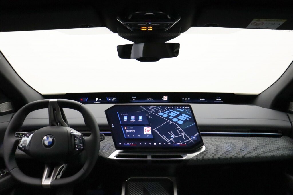 BMW iX3 xDrive50 | Pano | Virtual Display | Adaptive Cruise - Afbeelding 2