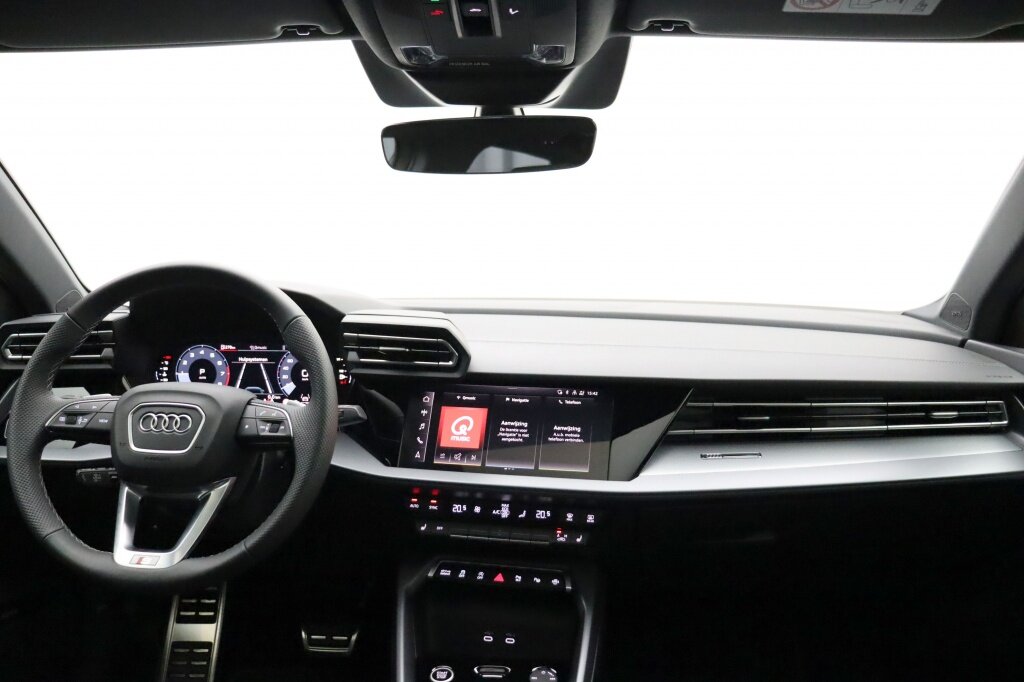 Audi A3 35 TFSI S-Line | Pano | Sonos | Camera - Afbeelding 2