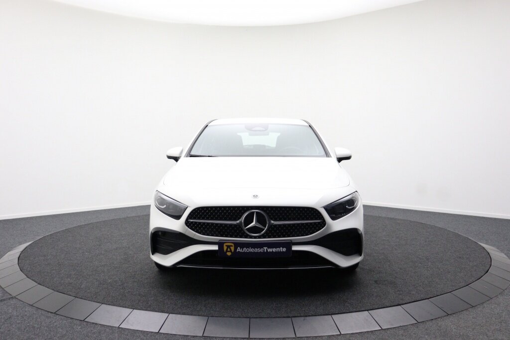 Mercedes-Benz A-Klasse A250e AMG-Line | Plug-In | Adaptieve cruise | Stoelverwarming - Afbeelding 4