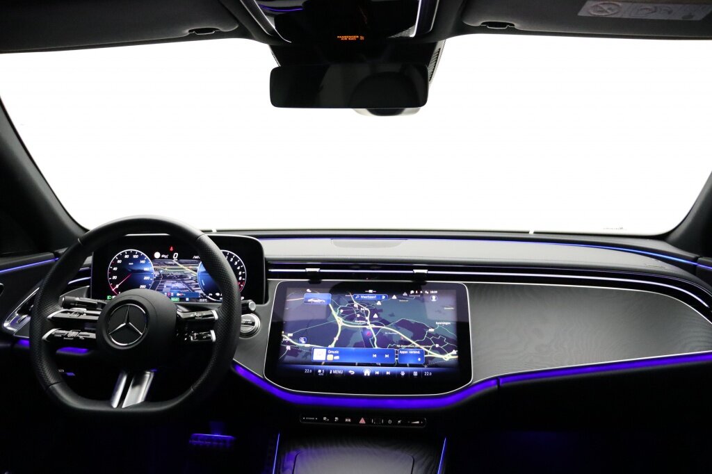Mercedes-Benz E-Klasse E300e AMG-Line | Plug-In | Adaptive cruise | Stoelverwarming - Afbeelding 2