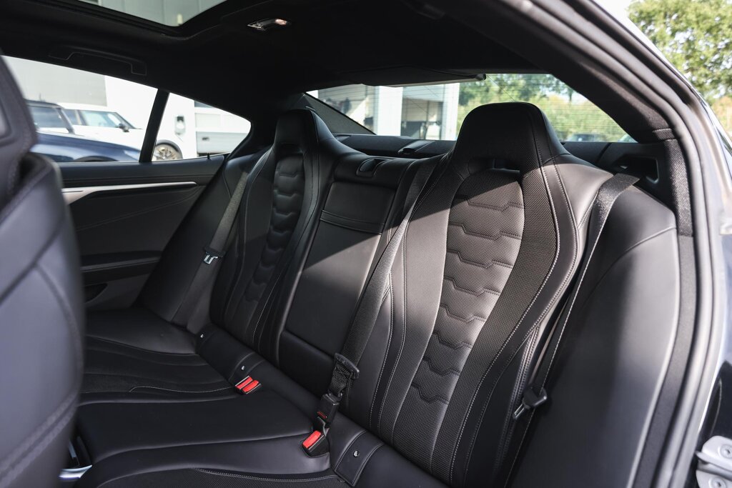 BMW 8 Serie 12