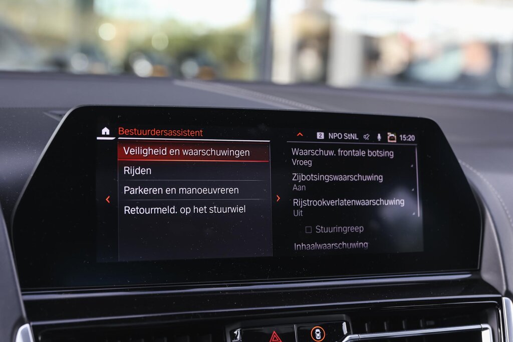 BMW 8 Serie 23