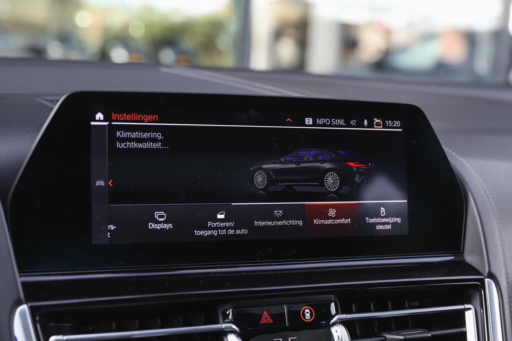 BMW 8 Serie 25