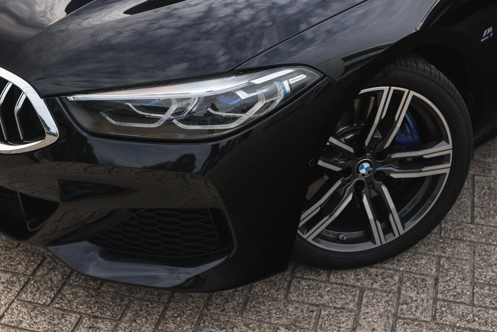 BMW 8 Serie 33