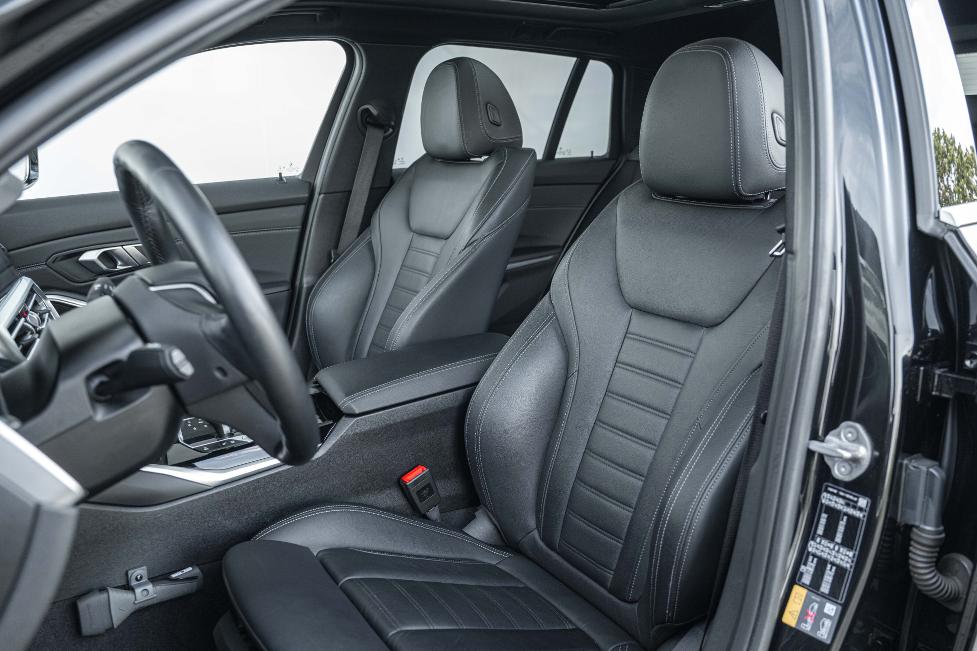 BMW 3 Serie Touring 320e High Executive Sport Line Automaat