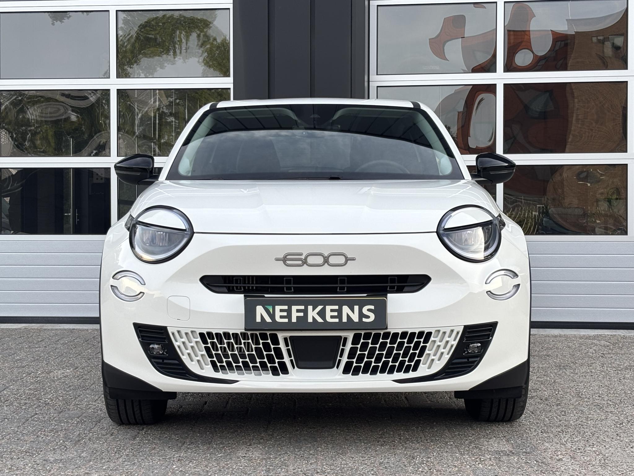 Fiat 600 1.2 Hybrid 110pk Urban Automaat - Afbeelding 2