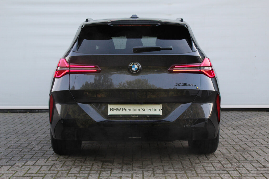 BMW X3 7
