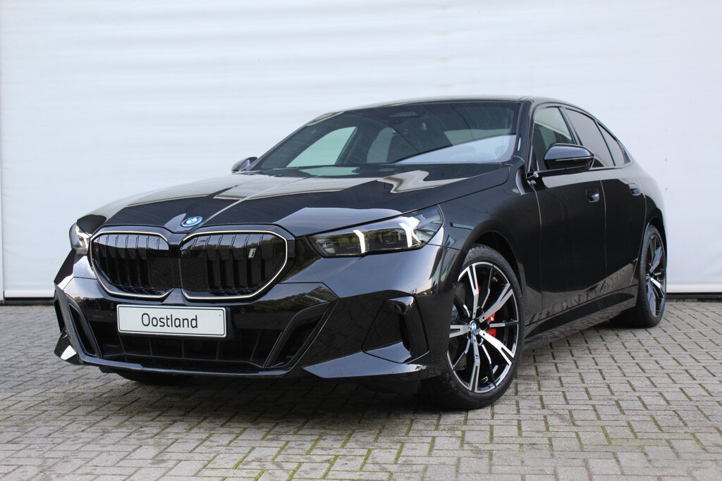 BMW i5 1