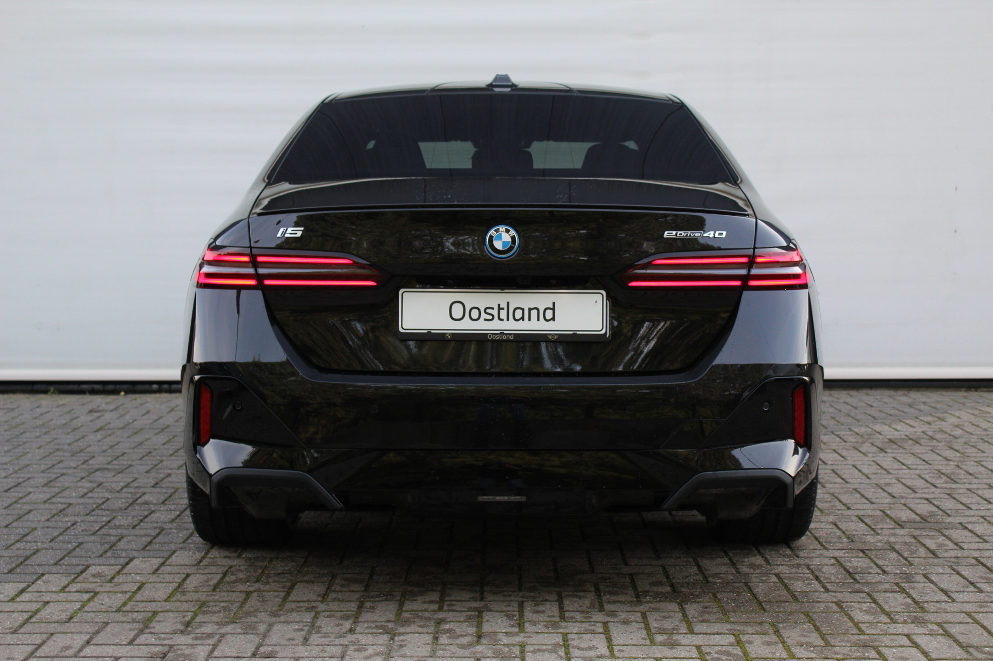 BMW i5 7