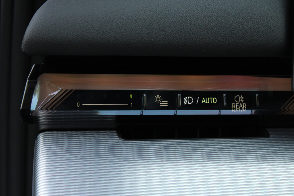 BMW i5 17