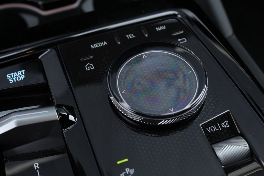 BMW i5 19