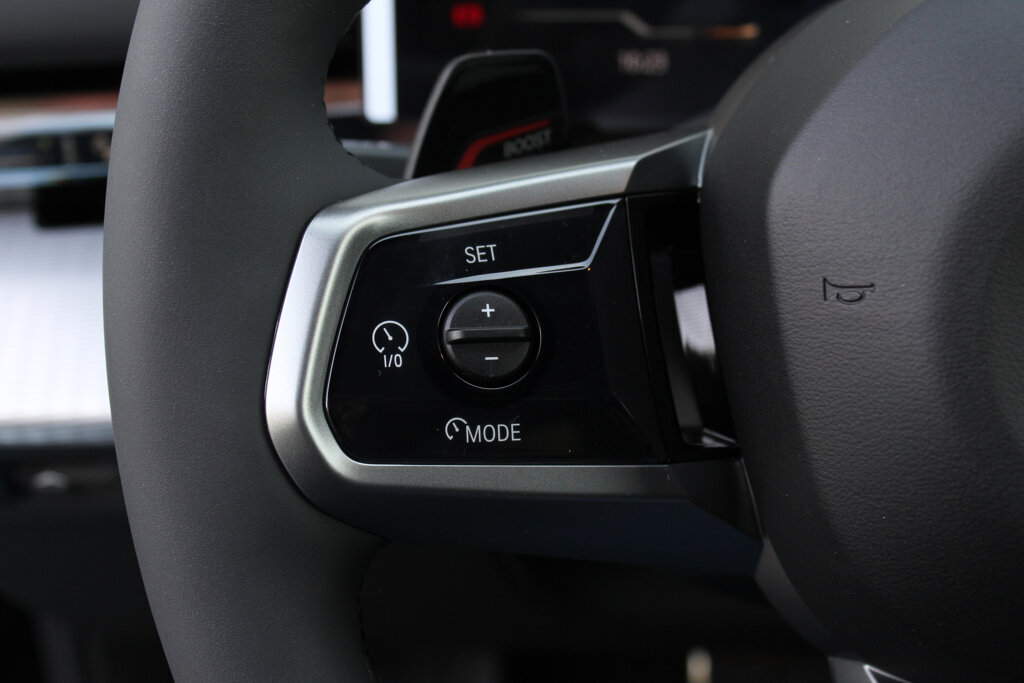BMW i5 29