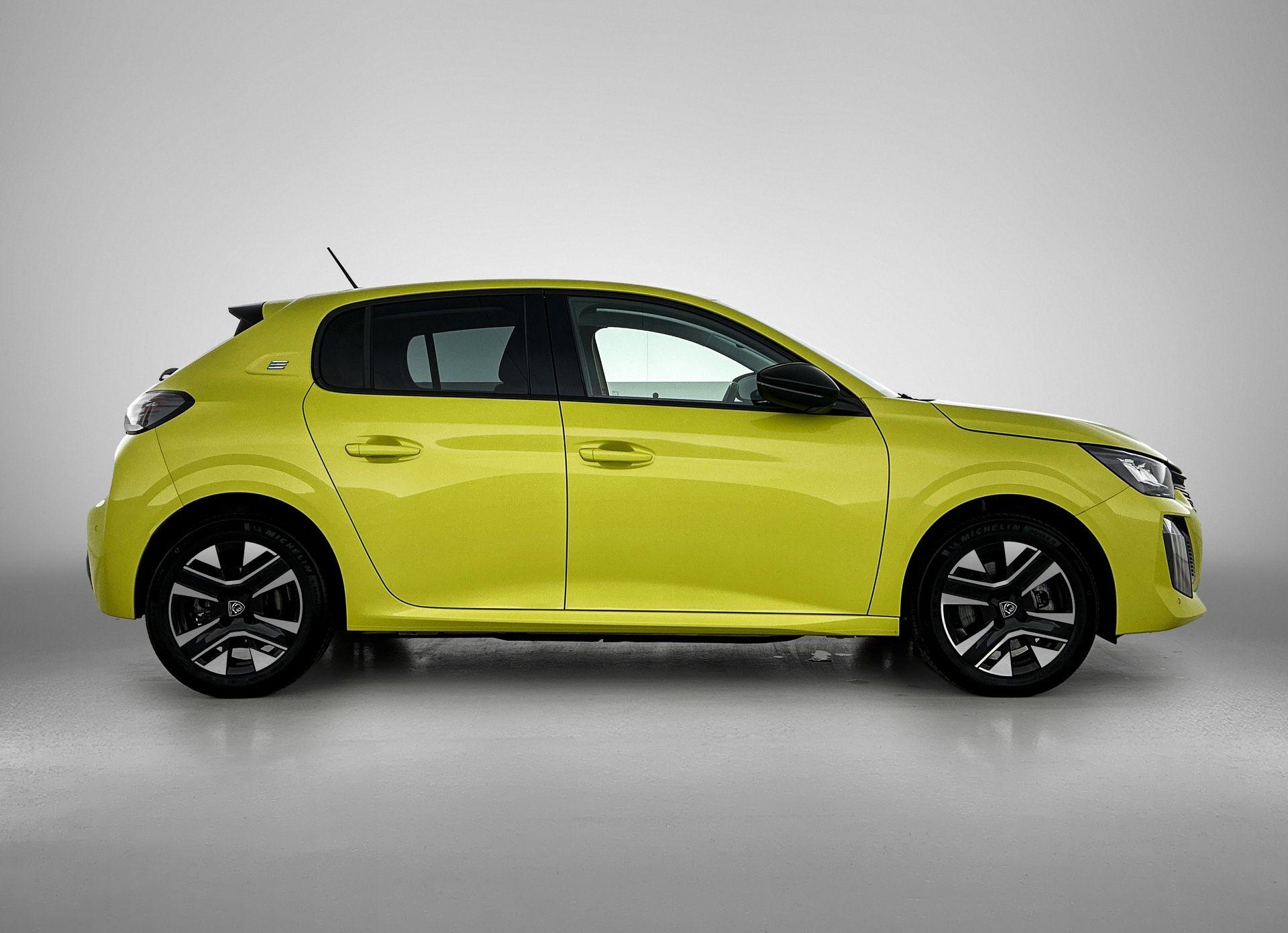 Peugeot e-208