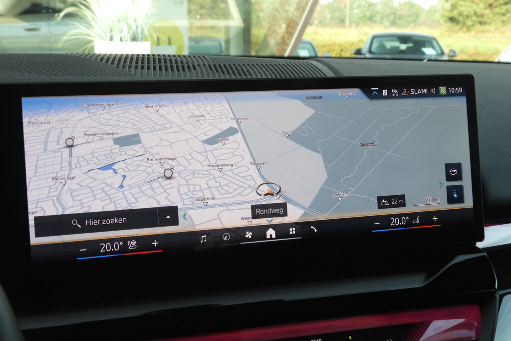 BMW i5 34