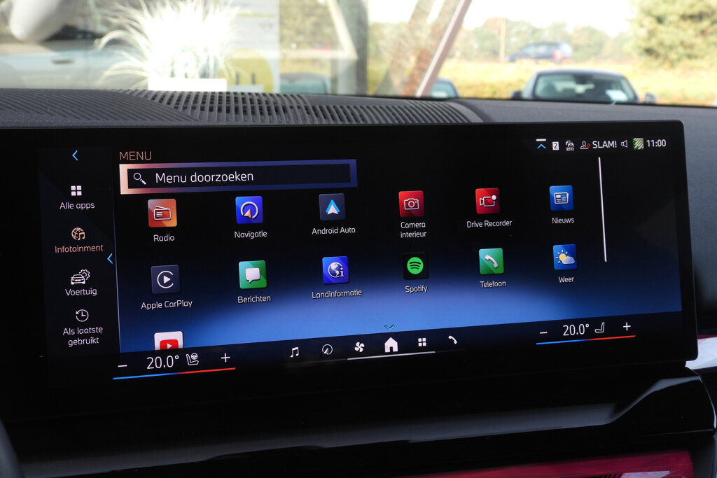 BMW i5 38