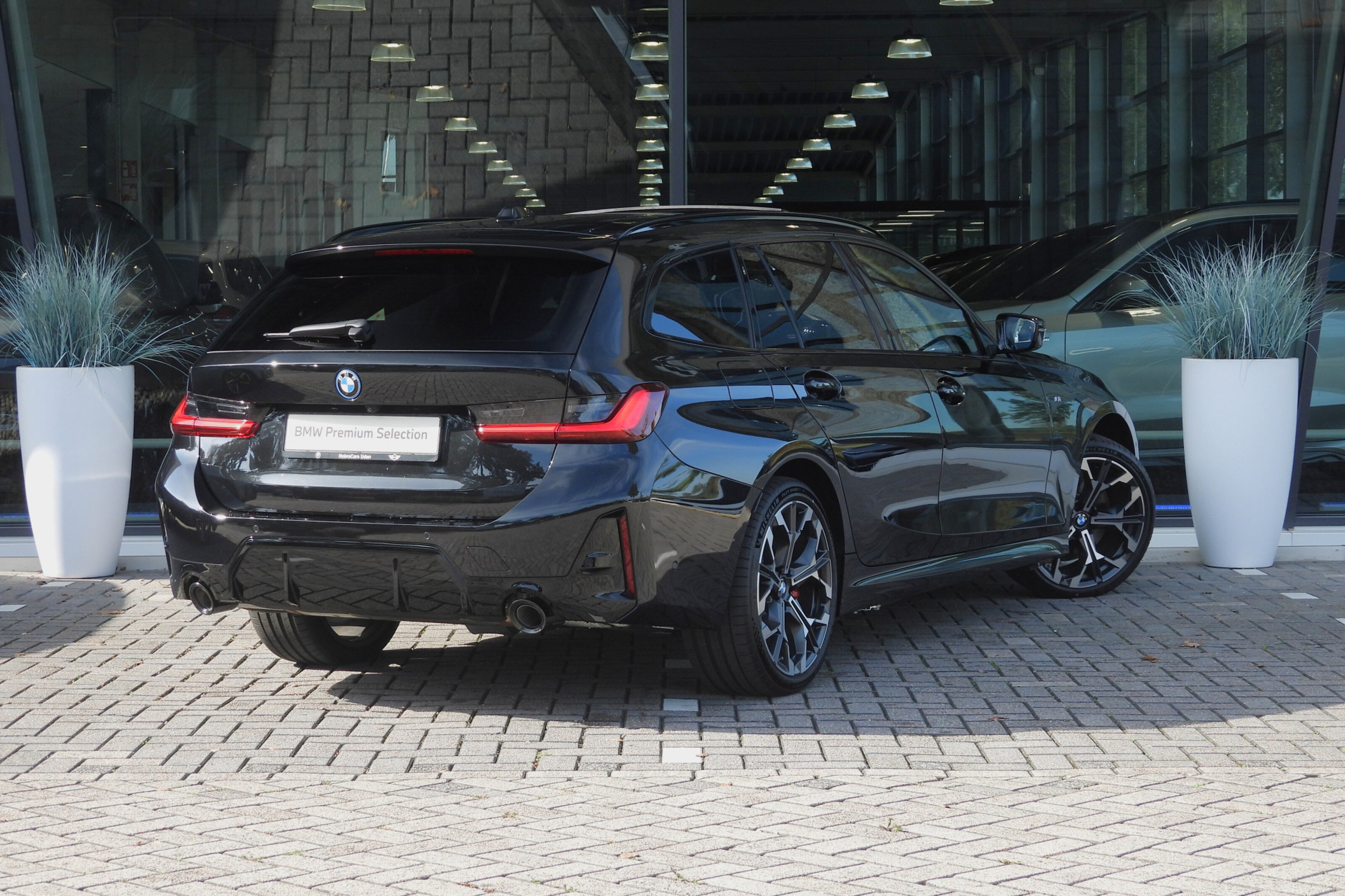 BMW 3 Serie Touring 330e M Sport Automaat