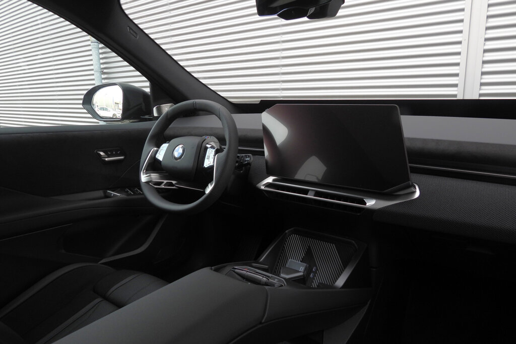 BMW iX3 23