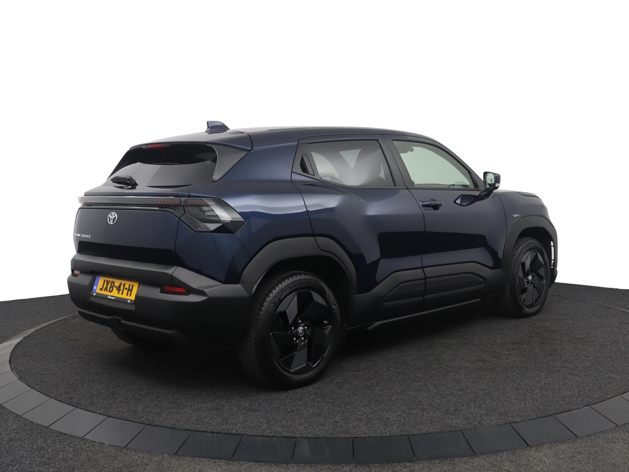 Toyota Urban Cruiser Dynamic 61 kWh - Afbeelding 2