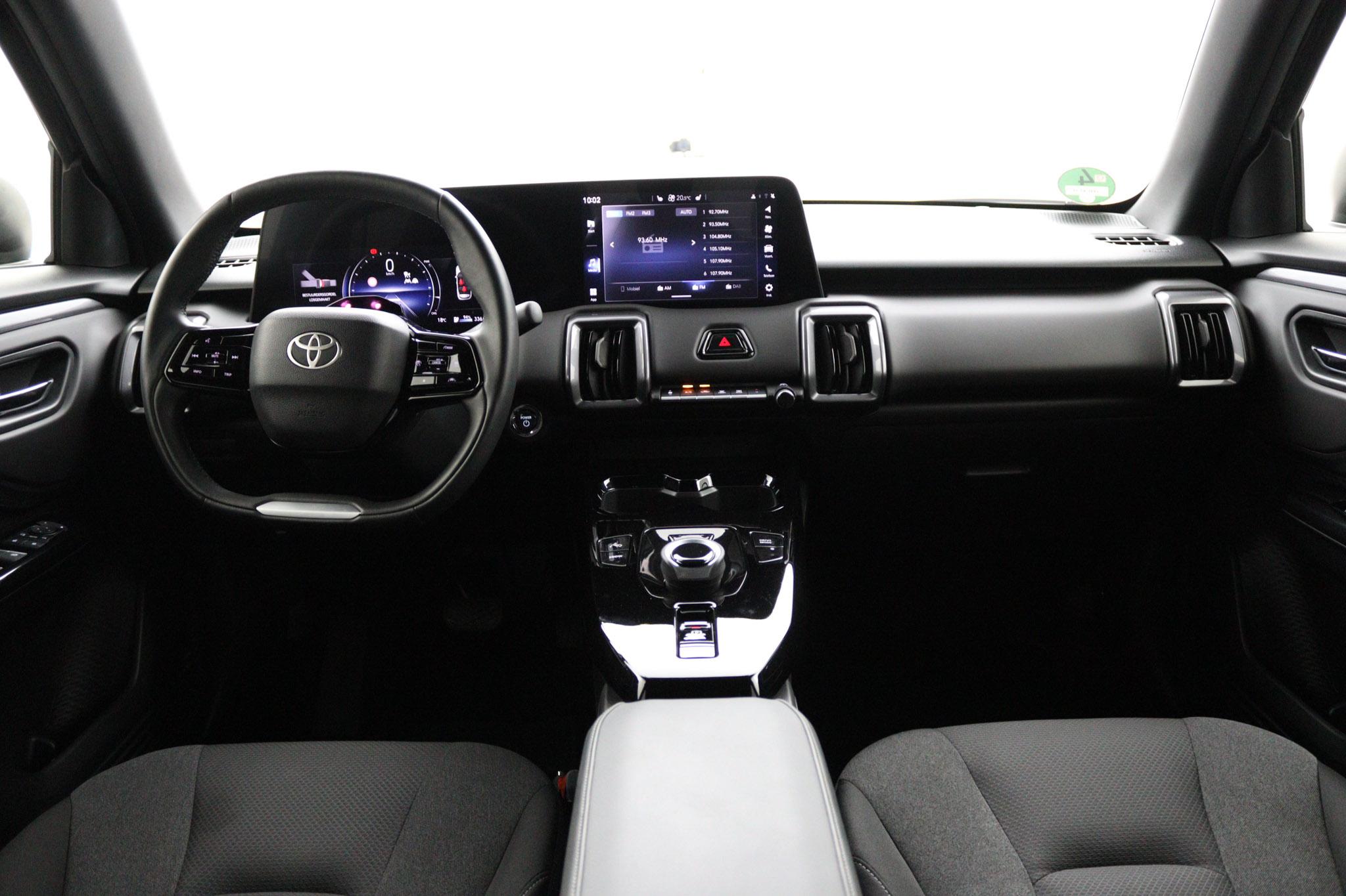 Toyota Urban Cruiser Dynamic 61 kWh - Afbeelding 4