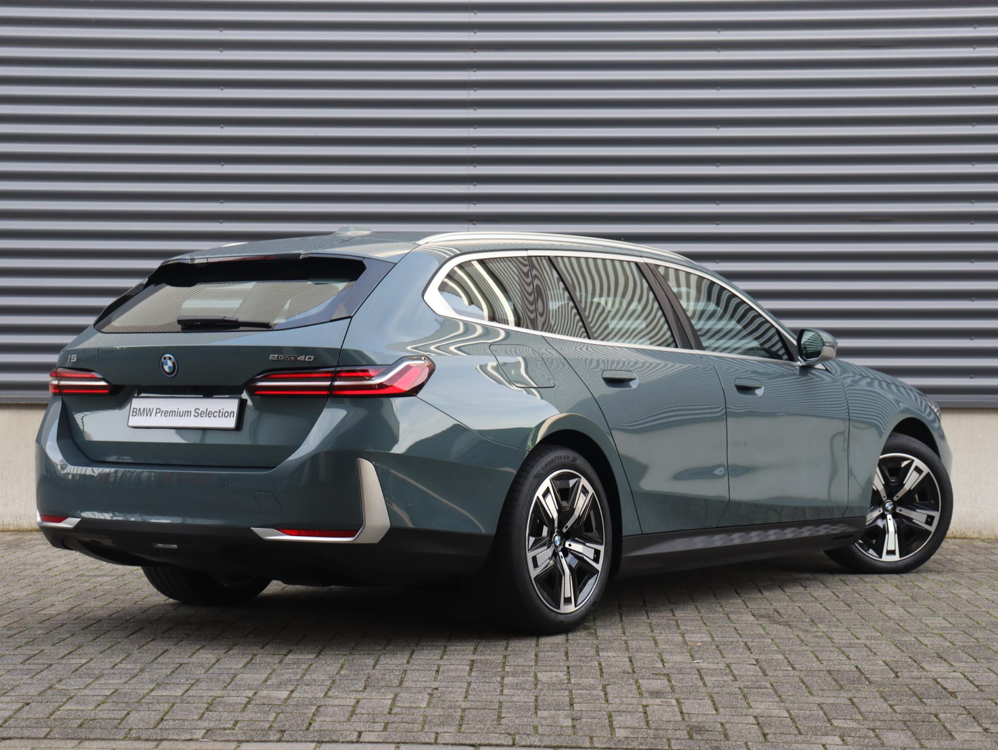 BMW i5 Touring eDrive40 - Afbeelding 2