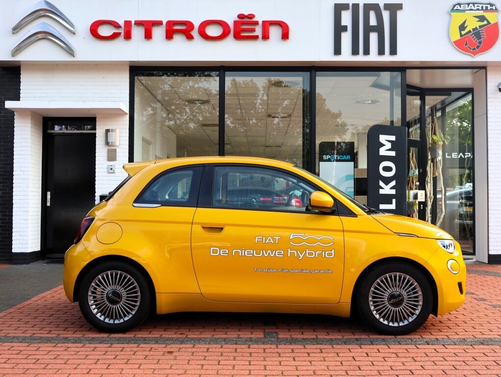 Fiat 500 1.0 Hybrid 65PK Torino Launch Edition, Rijklaarprijs | Apple Carplay/ Android Auto | Parkeersensoren | DAB+ | Bluetooth | Lichtmetalen wielen - Afbeelding 3