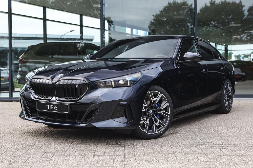 BMW i5 1