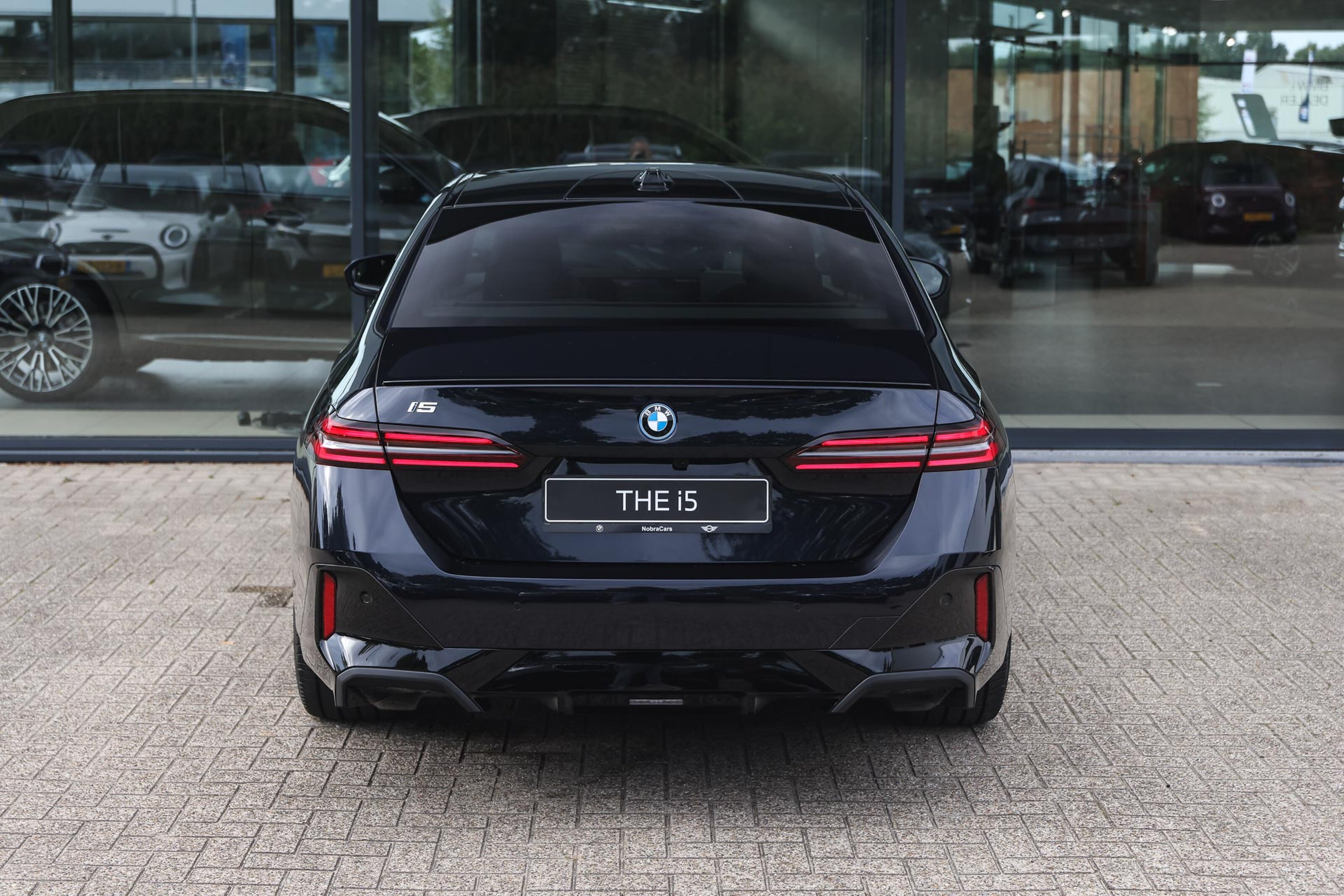 BMW i5 6