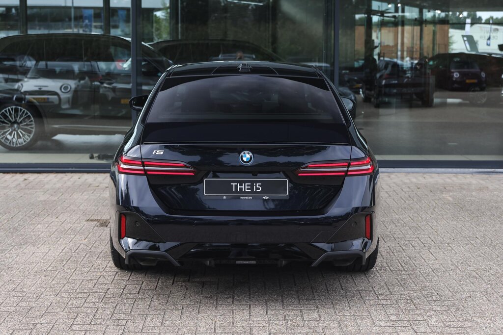 BMW i5 6