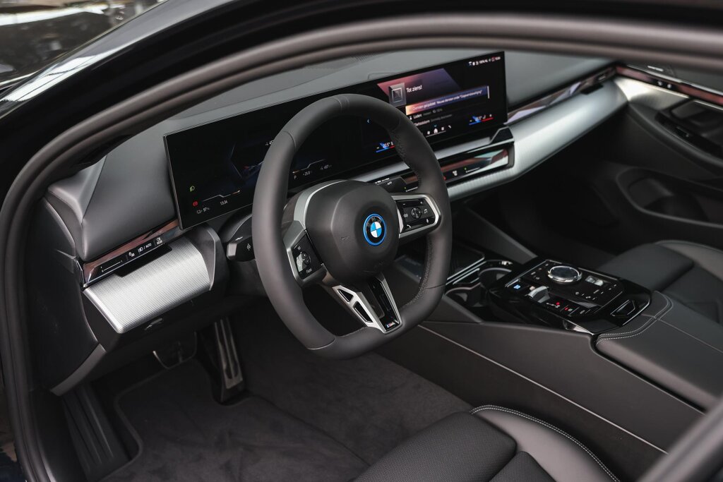 BMW i5 8