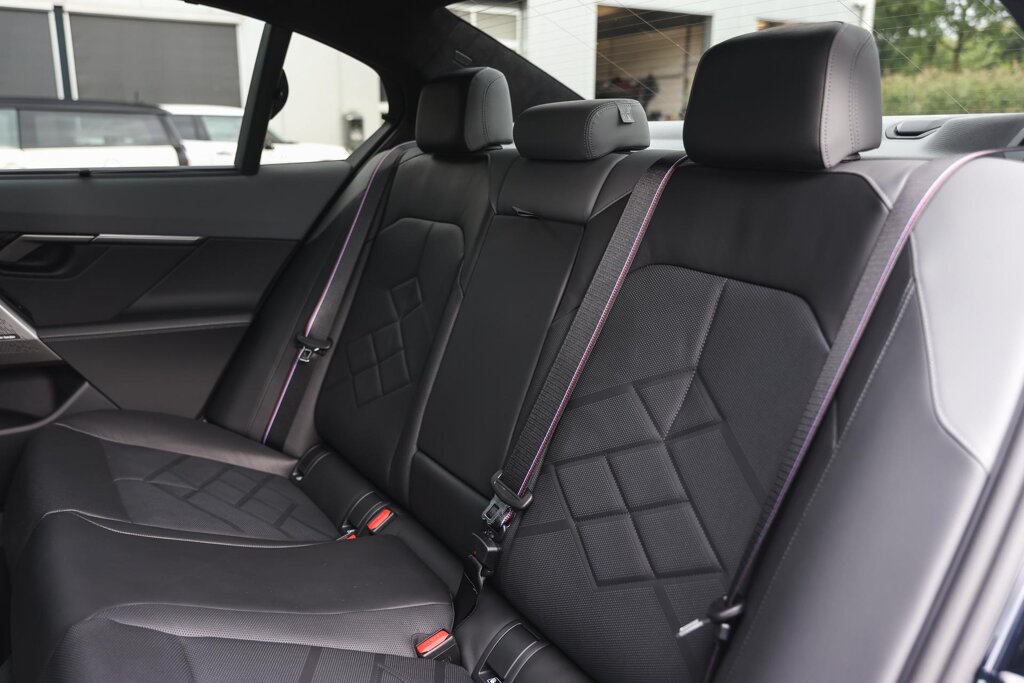 BMW i5 10