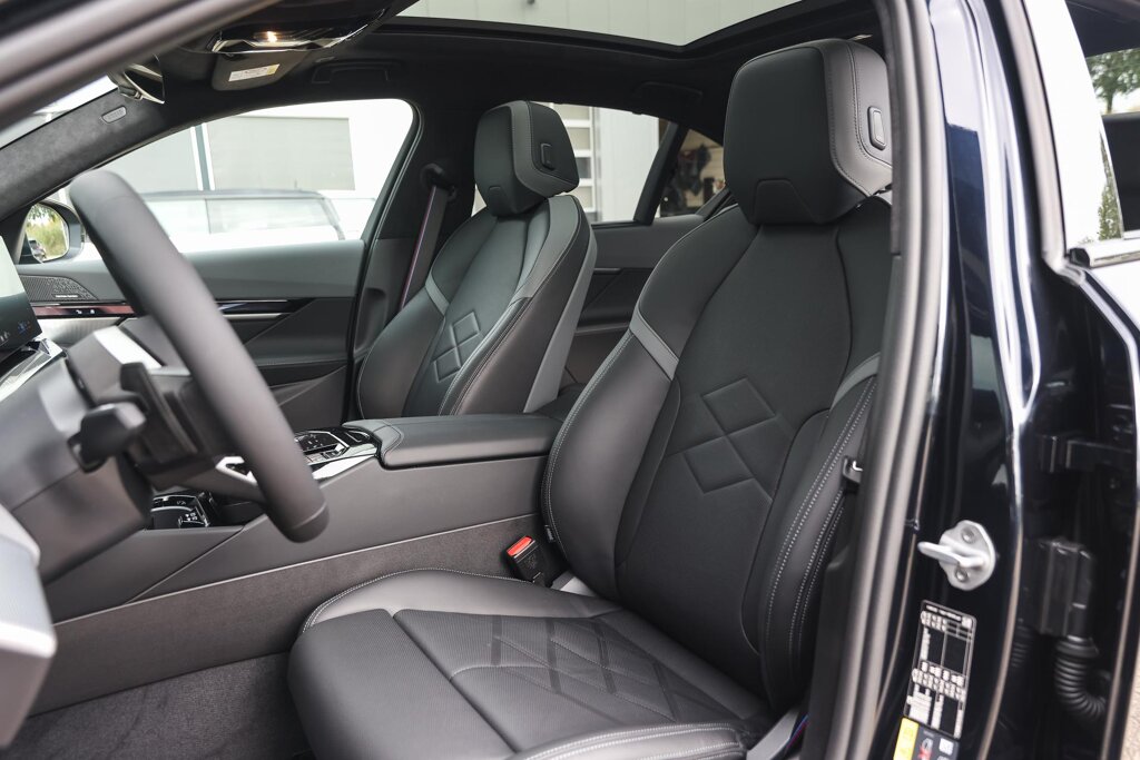 BMW i5 11