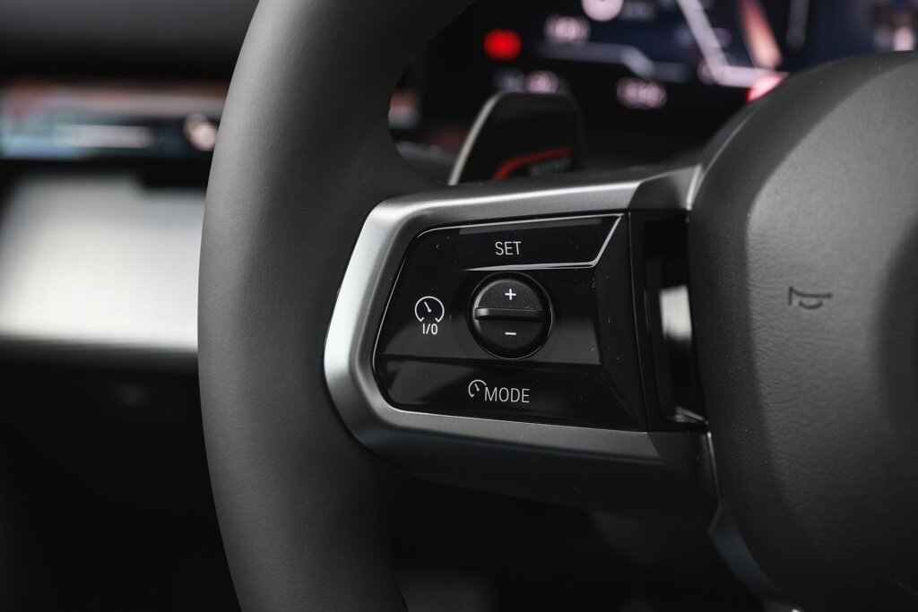 BMW i5 14