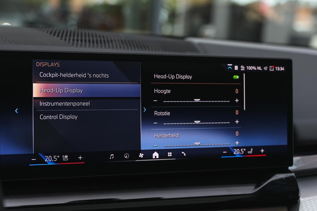 BMW i5 21