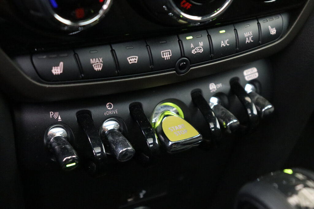 MINI Countryman 33