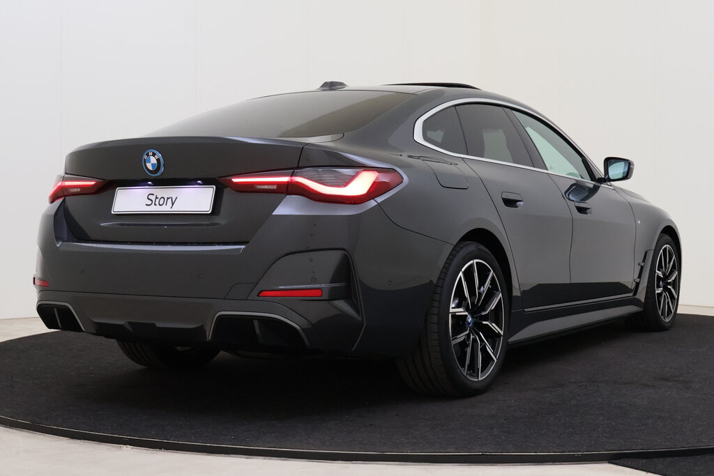 BMW i4 2