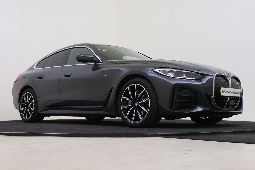 BMW i4 10