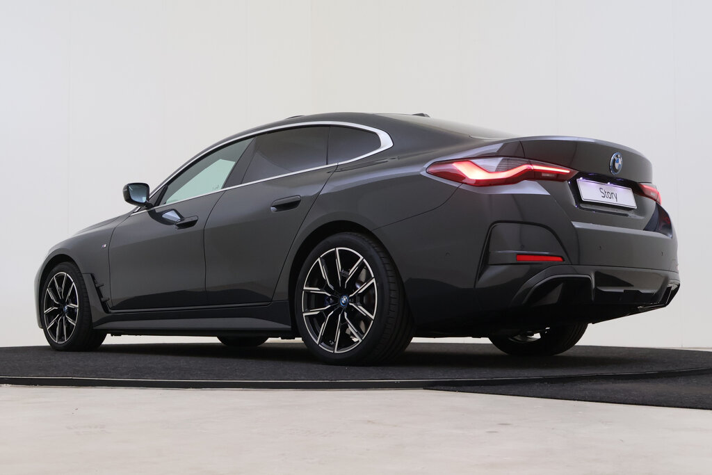BMW i4 11