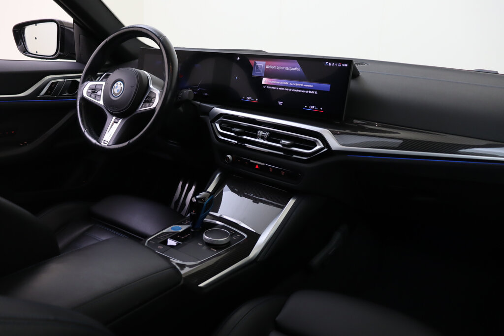 BMW i4 16