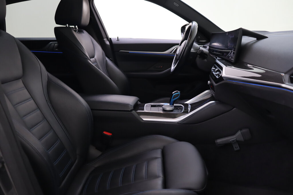 BMW i4 19