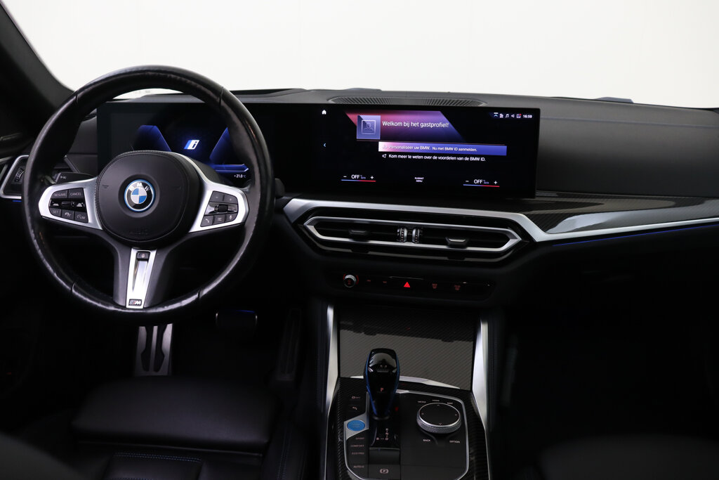 BMW i4 23