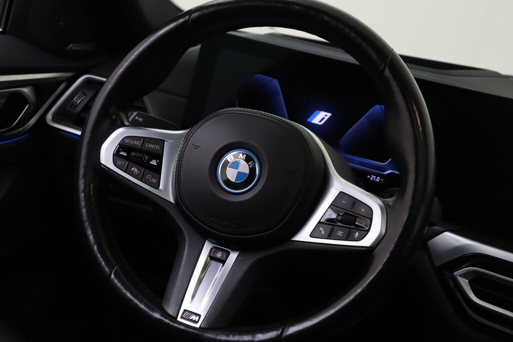 BMW i4 24