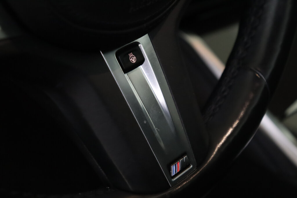 BMW i4 29